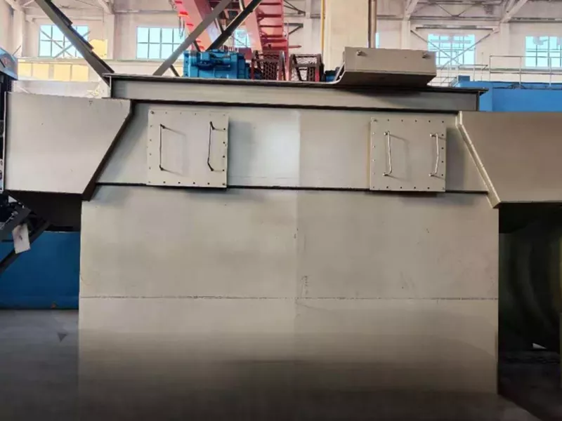 Vertikal omrörd kvarn